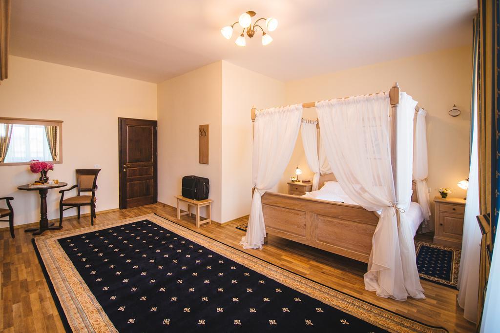 Karlhof Hotell Sebeş Rom bilde