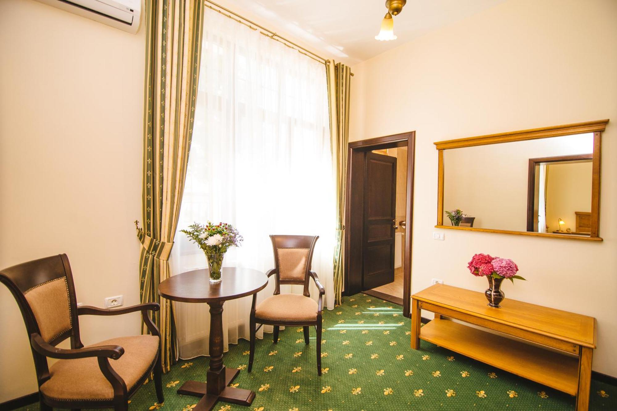 Karlhof Hotell Sebeş Rom bilde