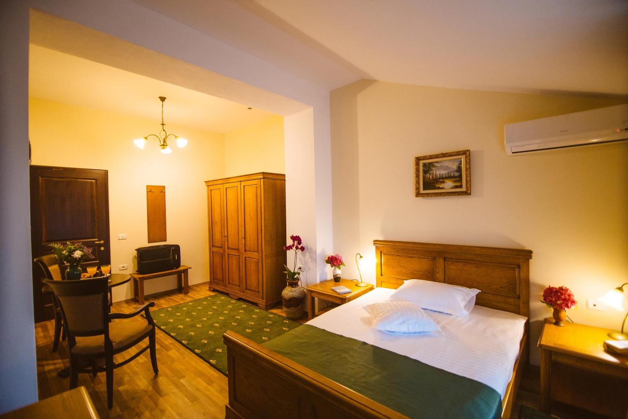 Karlhof Hotell Sebeş Rom bilde
